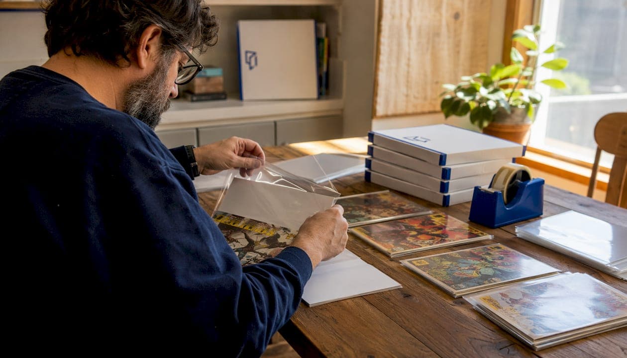 How to Pack Comics for Shipping: Collector's Guide
